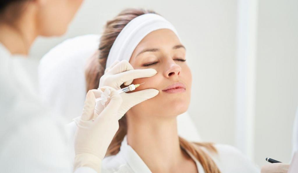 a fair skinned woman getting a Botox injection